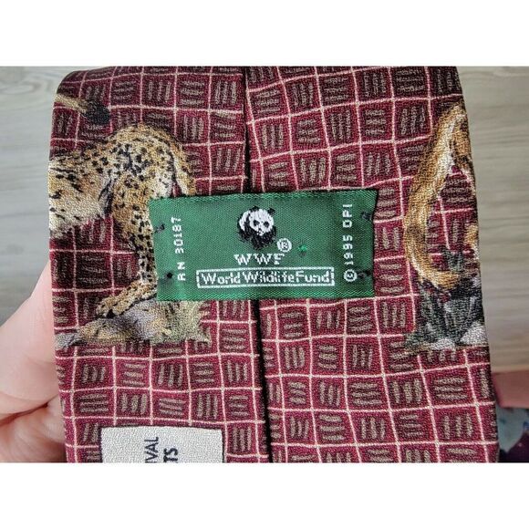 World Wildlife Fund Lion Tie 1995 Maroon Lion #269 Silk Neck Tie WWF Vintage - Picture 4 of 6